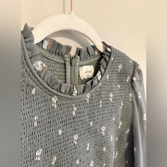 Aritzia Wilfred • Smocked Floral Long Sheer Puff Sleeve Blouse Sz M - Picture 4 of 10